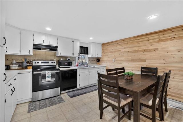 5417 Laurel Avenue, Raytown, MO 64133