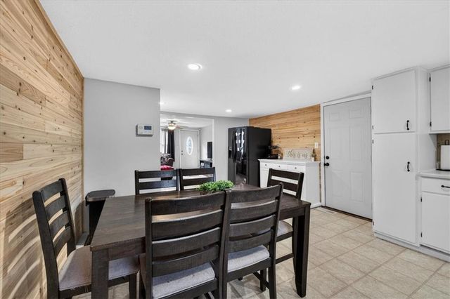 5417 Laurel Avenue, Raytown, MO 64133