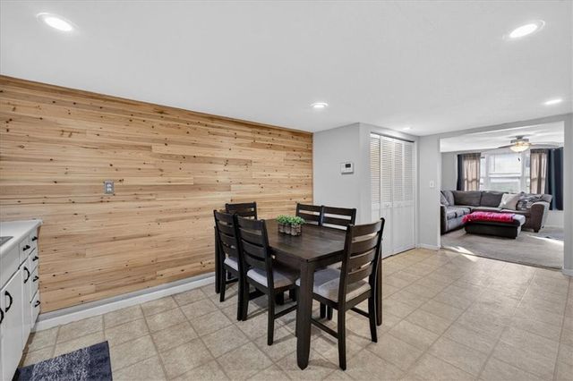 5417 Laurel Avenue, Raytown, MO 64133