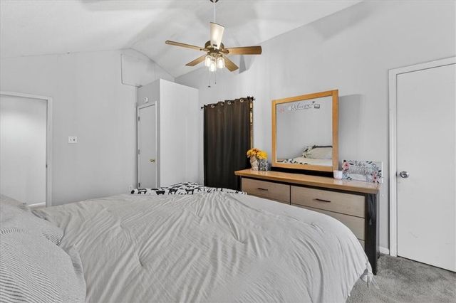 5417 Laurel Avenue, Raytown, MO 64133