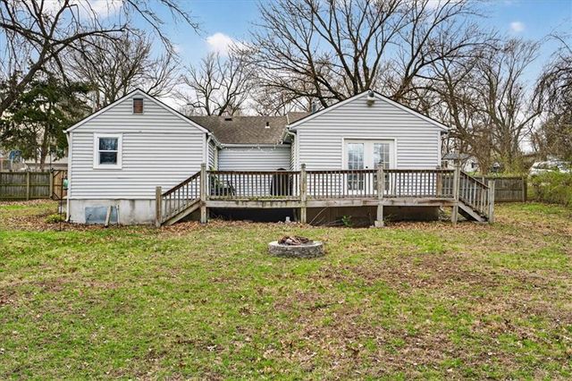 5417 Laurel Avenue, Raytown, MO 64133