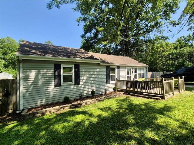 5417 Laurel Avenue, Raytown, MO 64133