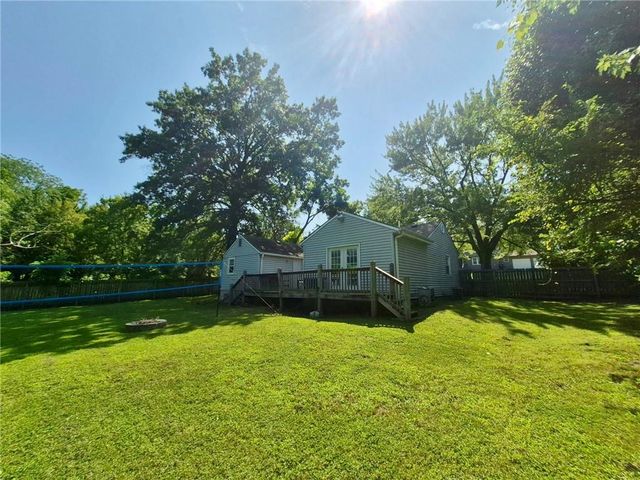 5417 Laurel Avenue, Raytown, MO 64133