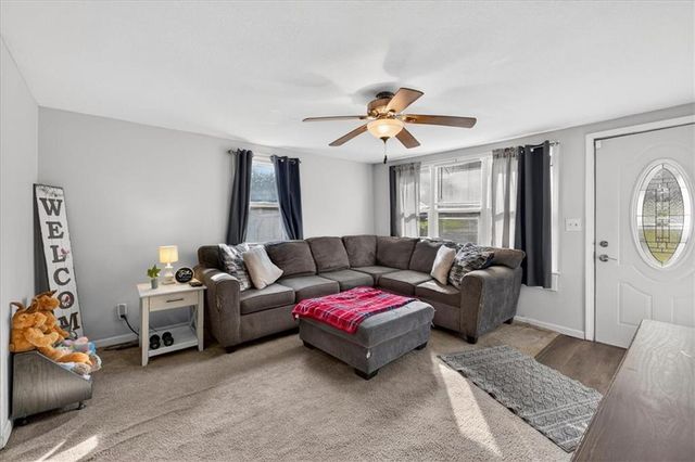 5417 Laurel Avenue, Raytown, MO 64133