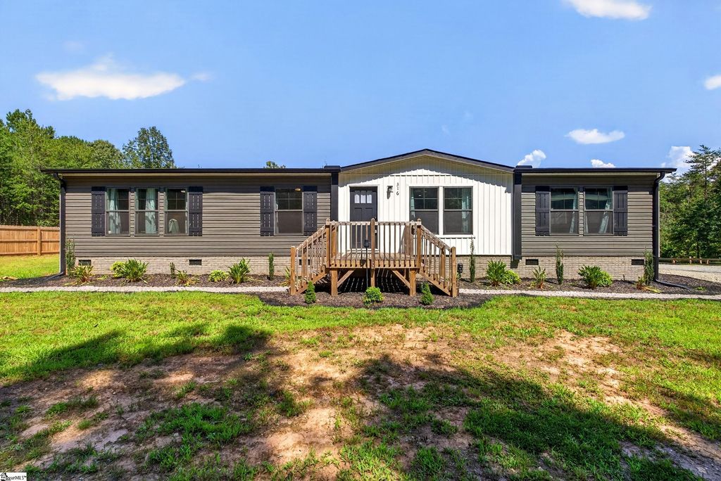 316 Oak Grove Road, Landrum, SC 29356