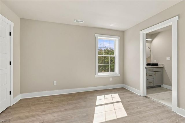 37 Buxton AVE, Newport News, VA 23607