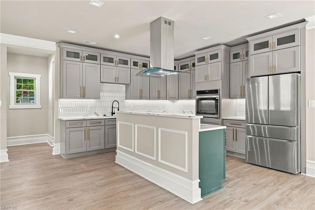 37 Buxton AVE, Newport News, VA 23607