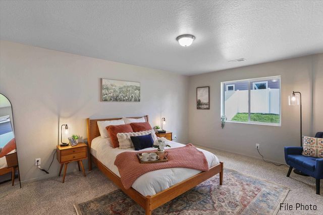 711 S Manifold Ln, Spokane Valley, WA 99016
