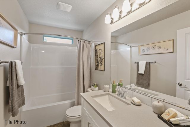 711 S Manifold Ln, Spokane Valley, WA 99016