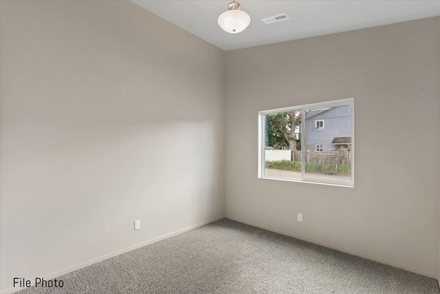 711 S Manifold Ln, Spokane Valley, WA 99016