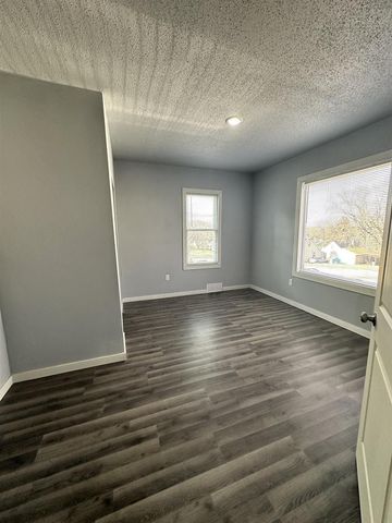 9 Elliott Street, Janesville, WI 53546
