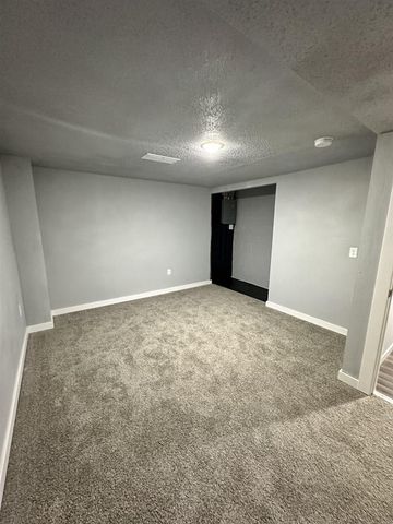 9 Elliott Street, Janesville, WI 53546
