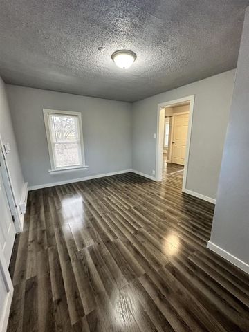 9 Elliott Street, Janesville, WI 53546
