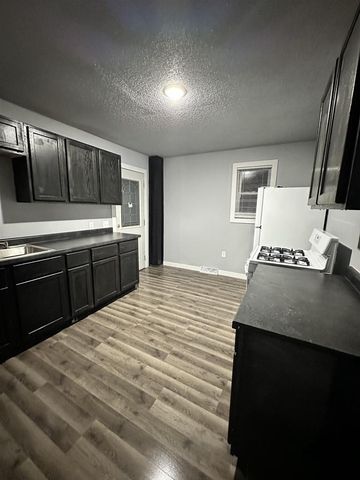 9 Elliott Street, Janesville, WI 53546