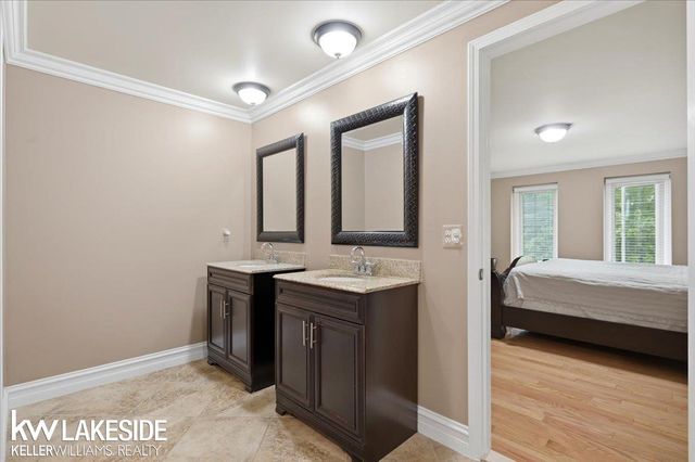 7277 Wellington Place, Washington Twp, MI 48094