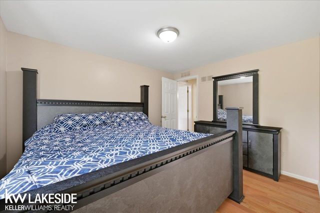 7277 Wellington Place, Washington Twp, MI 48094