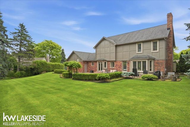 7277 Wellington Place, Washington Twp, MI 48094