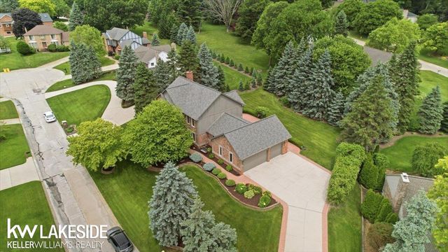 7277 Wellington Place, Washington Twp, MI 48094