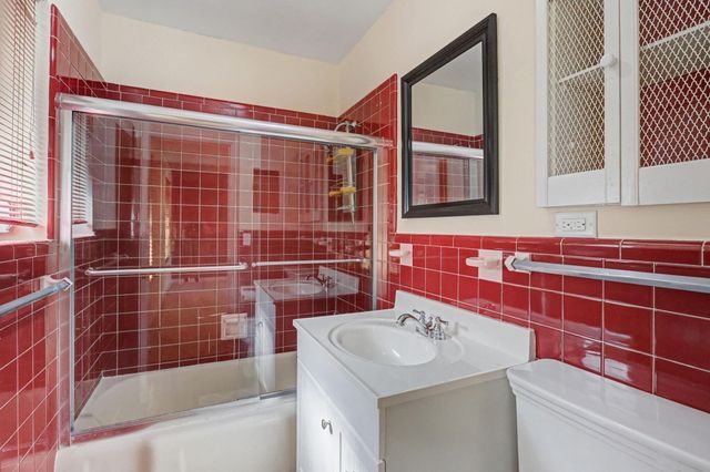 240 Oleander Avenue 244, Palm Beach, FL 33480