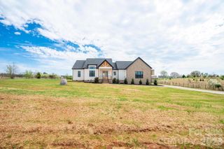 1353 Maple Lee Court, Lincolnton, NC 28092