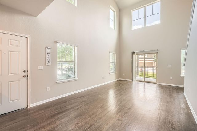 516 E Slaughter LN 1101, Austin, TX 78744