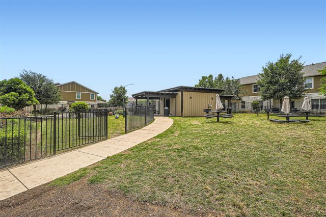 516 E Slaughter LN 1101, Austin, TX 78744