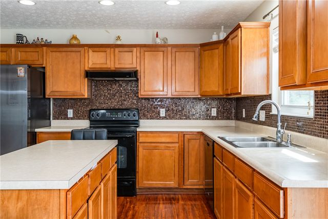 3020 Mugavin Court, Riverside, OH 45424