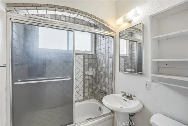1386 El Monte, Simi Valley, CA 93065