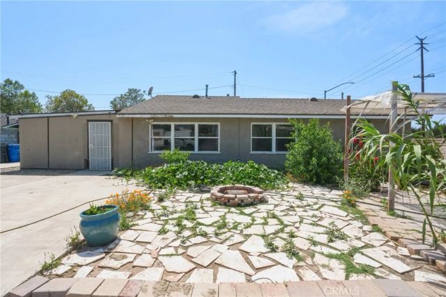 1386 El Monte, Simi Valley, CA 93065