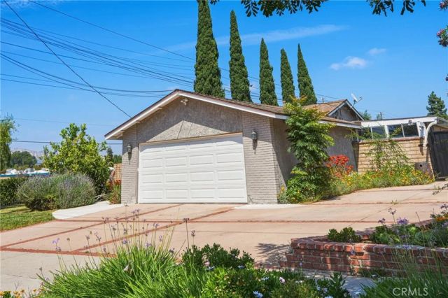1386 El Monte, Simi Valley, CA 93065