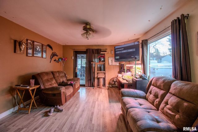 1308 N AUTUMN Lane, Peoria, IL 61604