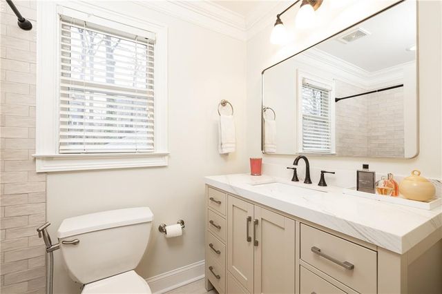 2383 Bernard NW Road, Atlanta, GA 30318