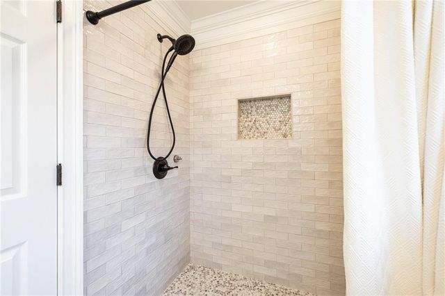 2383 Bernard NW Road, Atlanta, GA 30318