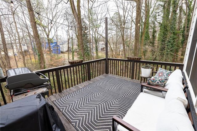 2383 Bernard NW Road, Atlanta, GA 30318