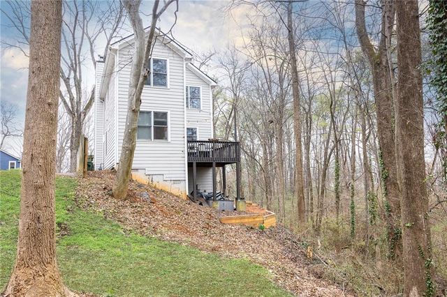 2383 Bernard NW Road, Atlanta, GA 30318