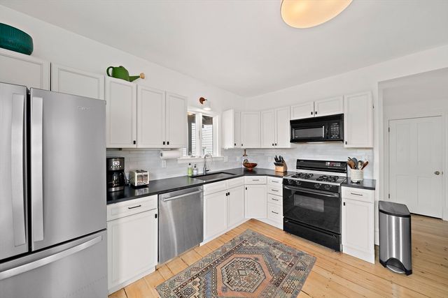 80 Holland St 2, Somerville, MA 02144