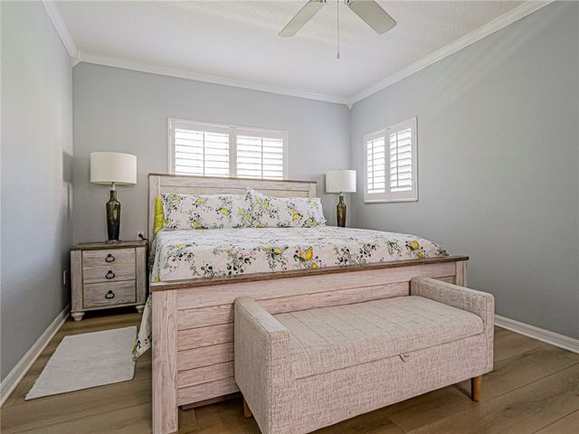 524 7th Square 102, Vero Beach, FL 32962