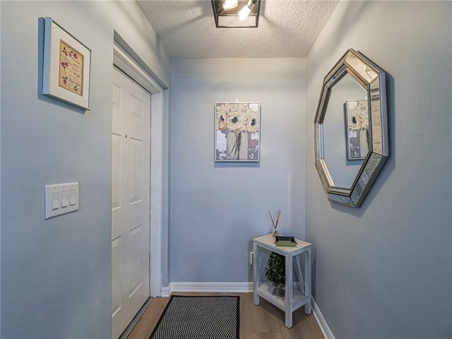 524 7th Square 102, Vero Beach, FL 32962
