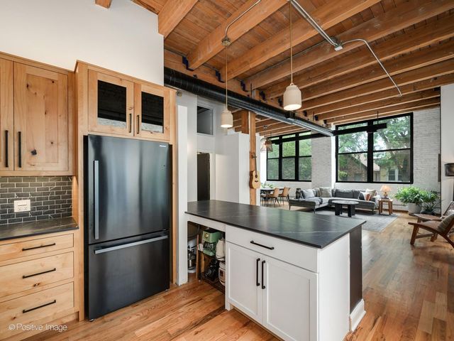 525 N Ada Street 23, Chicago, IL 60642