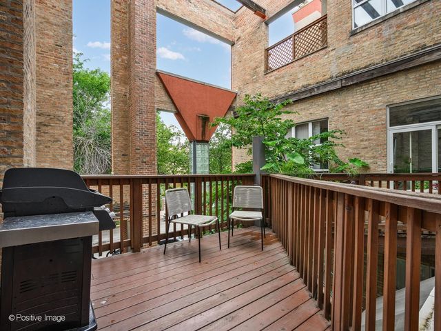 525 N Ada Street 23, Chicago, IL 60642