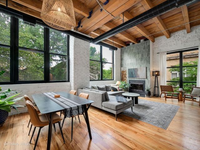 525 N Ada Street 23, Chicago, IL 60642