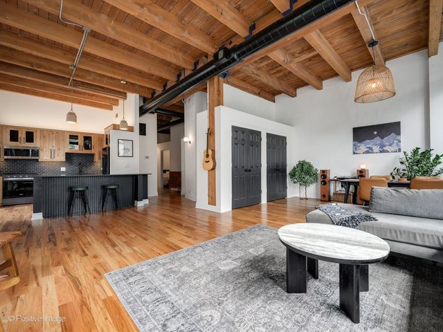 525 N Ada Street 23, Chicago, IL 60642