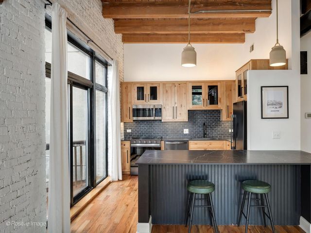 525 N Ada Street 23, Chicago, IL 60642