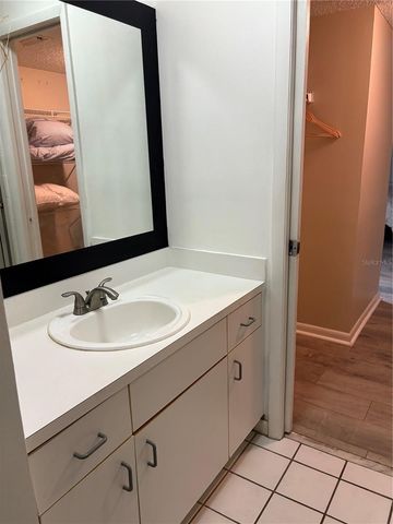 15215 AMBERLY DRIVE 1002, Tampa, FL 33647