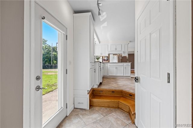 4885 Smiley Terrace, Clarence, NY 14031
