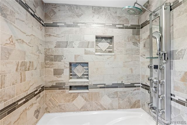 4885 Smiley Terrace, Clarence, NY 14031