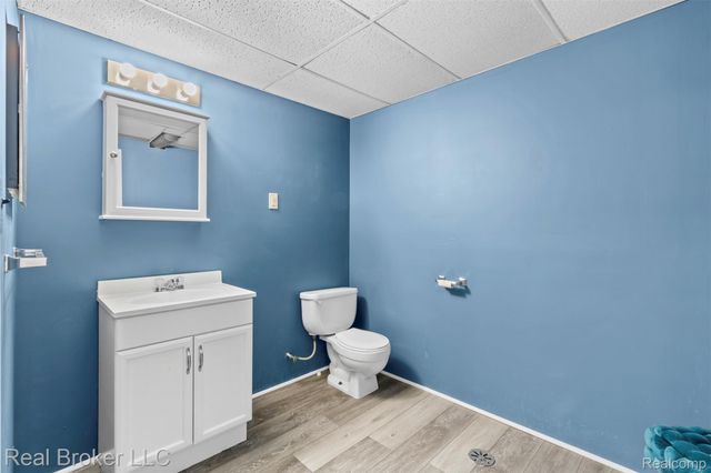 3195 Green Oaks Drive, West Bloomfield Charter Township, MI 48324