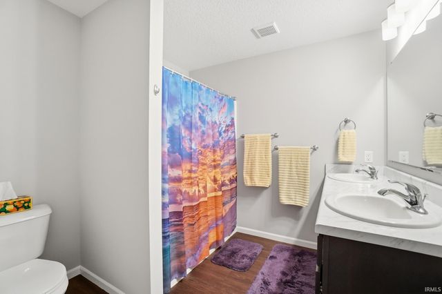 2215 Caeser Trail, Fort Wayne, IN 46818