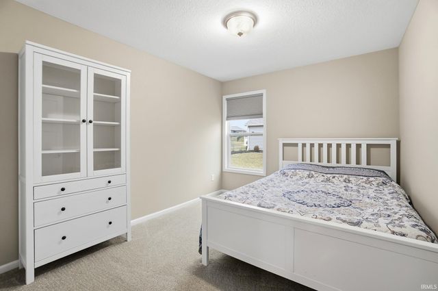 2215 Caeser Trail, Fort Wayne, IN 46818