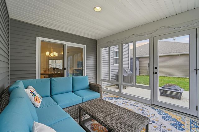 2215 Caeser Trail, Fort Wayne, IN 46818